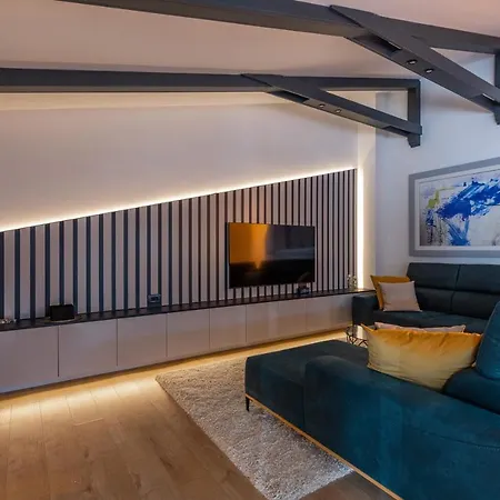 Apartment Forever *